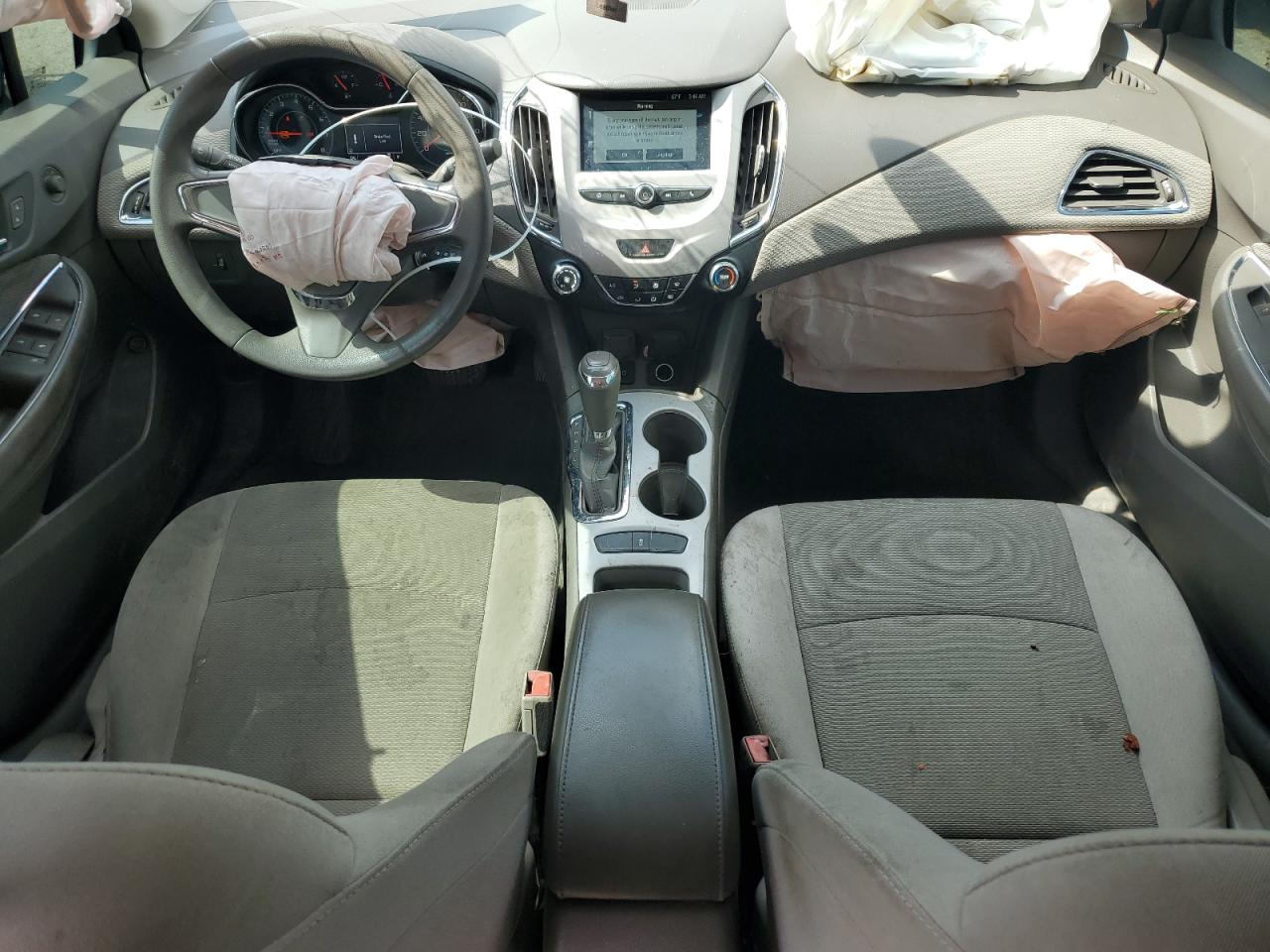 2017 Chevrolet Cruze Ls VIN: 1G1BC5SM8H7146686 Lot: 81098405