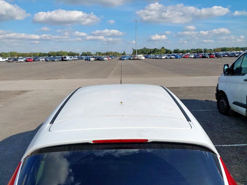 2011 FORD FIESTA TITANIUM AUTO 