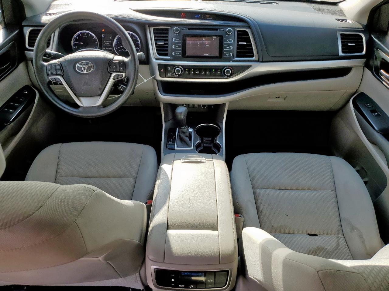 2017 Toyota Highlander Le VIN: 5TDZARFH5HS025409 Lot: 83946285