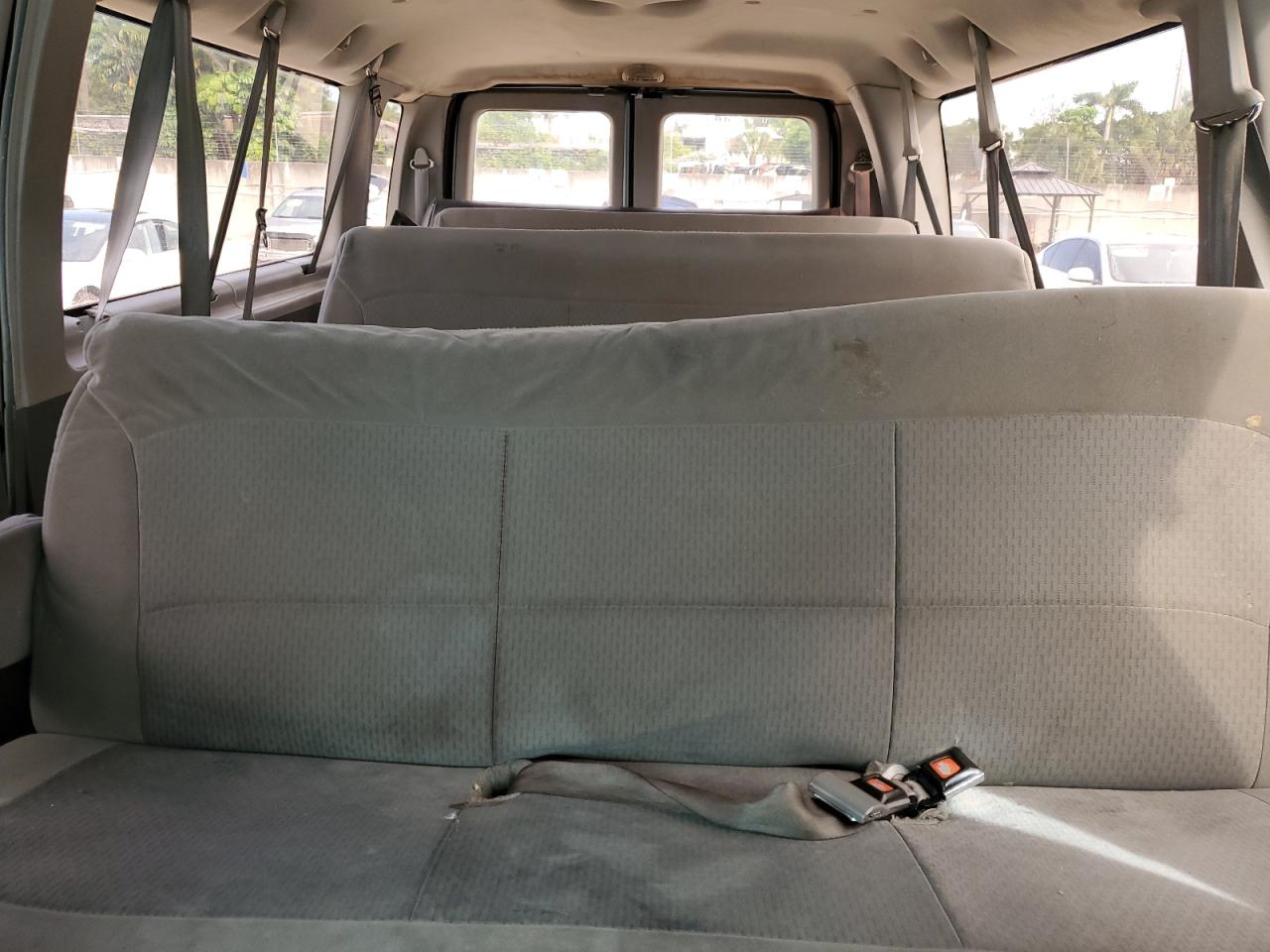 2007 Ford Econoline E350 Super Duty Wagon VIN: 1FBSS31L07DA31012 Lot: 84170465