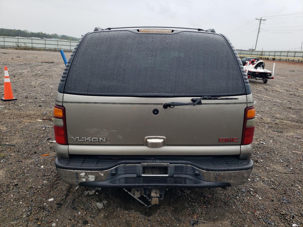 2002 GMC Yukon VIN: 1GKEK13Z72J338352 Lot: 81881045