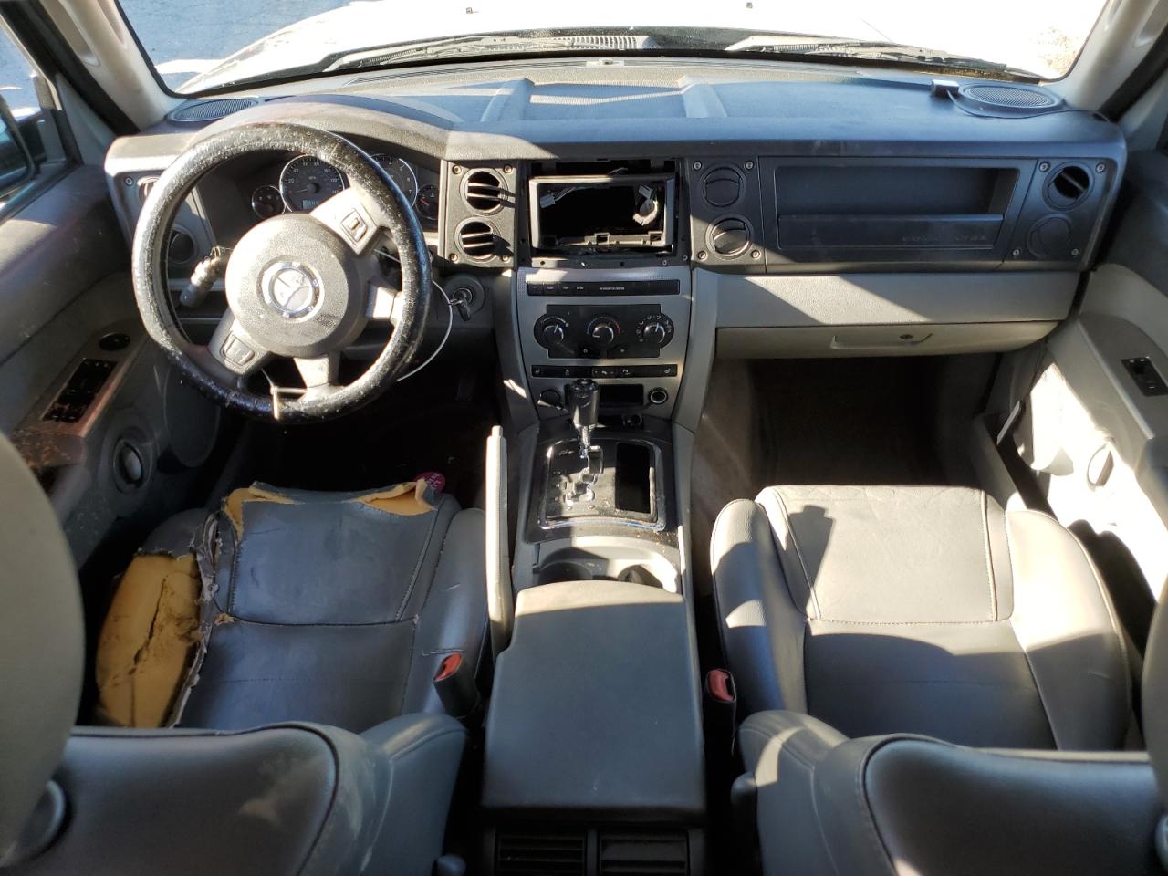 2007 Jeep Commander VIN: 1J8HG48K77C661568 Lot: 71834435
