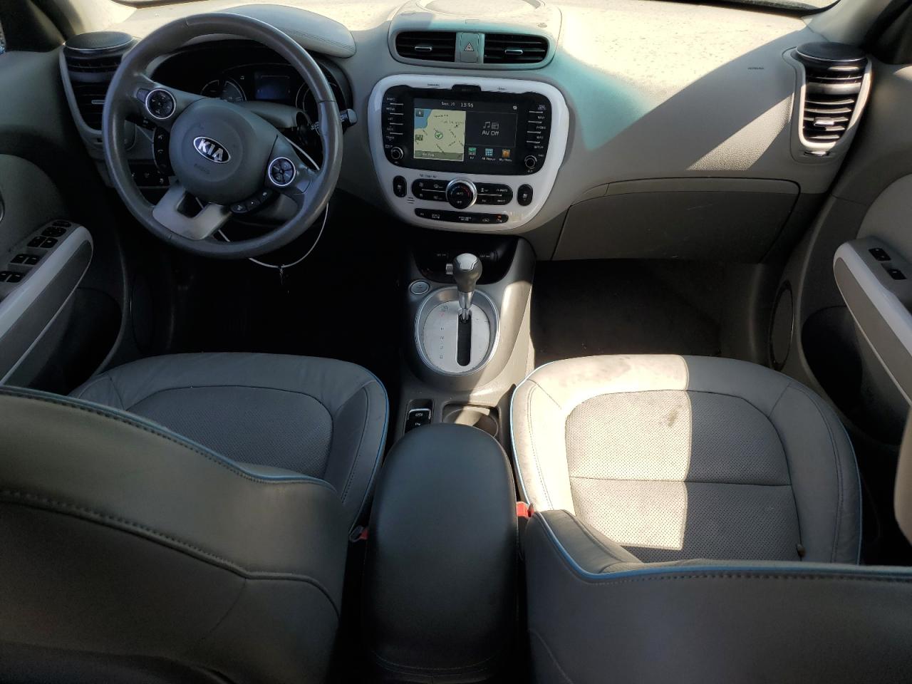 2017 Kia Soul Ev + VIN: KNDJX3AE8H7022455 Lot: 81143175