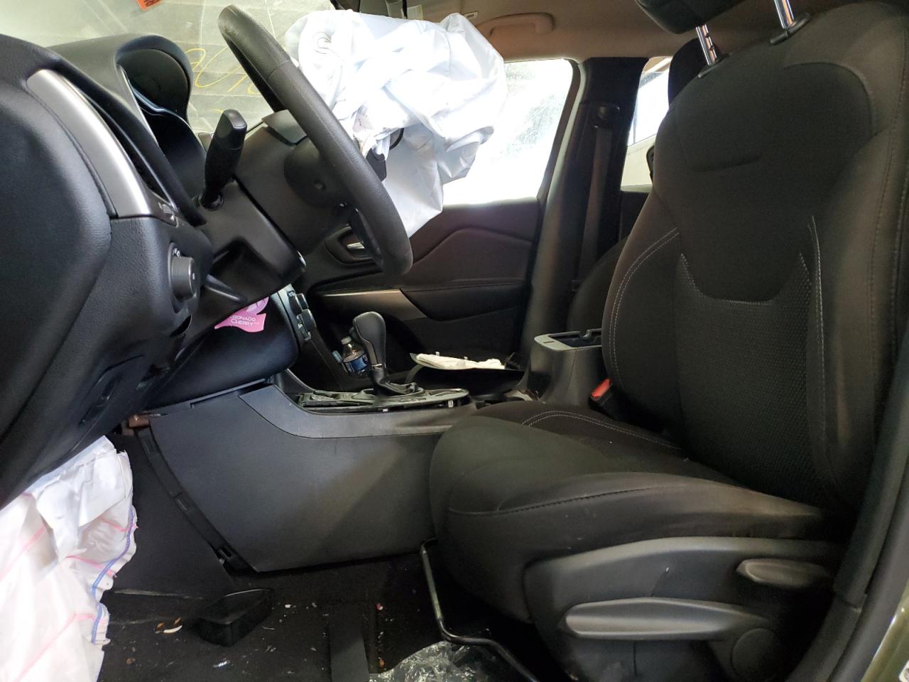 2019 Jeep Cherokee Latitude VIN: 1C4PJLCB3KD439599 Lot: 81228905