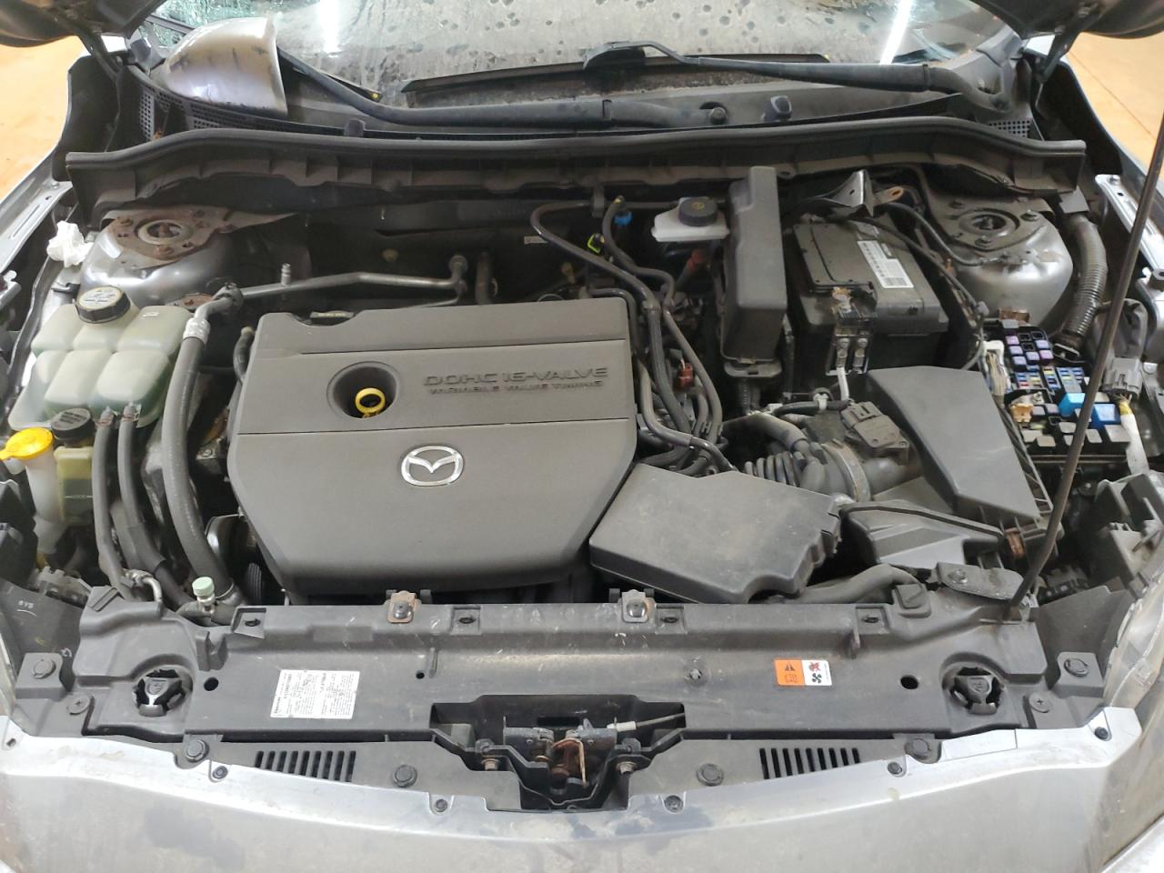 2010 Mazda 3 S VIN: JM1BL1S66A1100915 Lot: 70913845