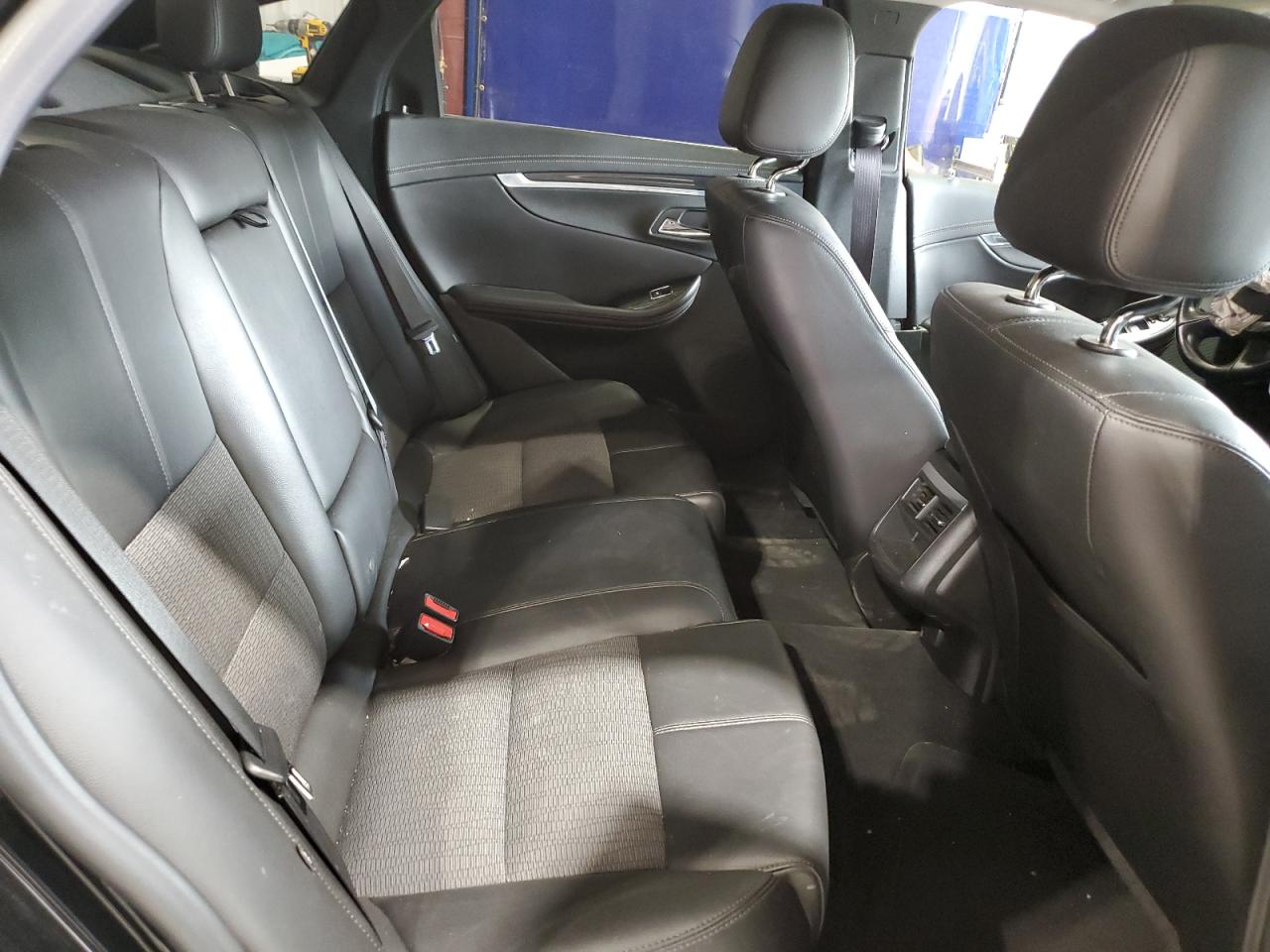 2017 Chevrolet Impala Lt VIN: 2G1105S32H9109515 Lot: 80450595