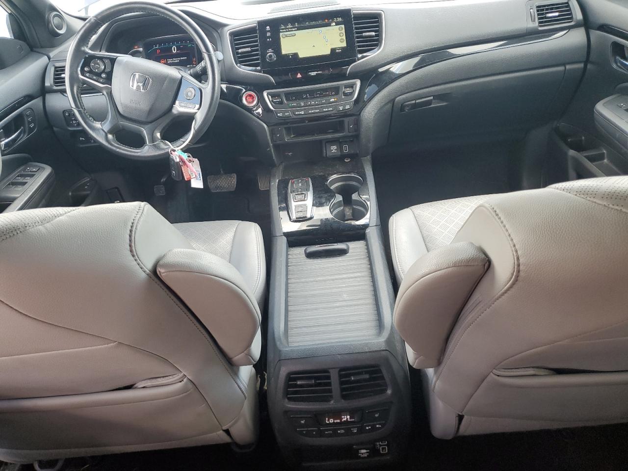 2021 Honda Passport Touring VIN: 5FNYF8H93MB037084 Lot: 71159475