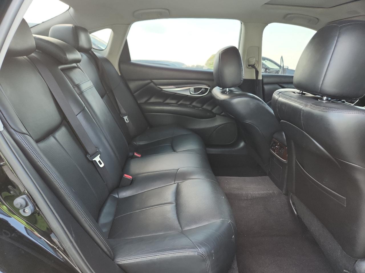 2019 Infiniti Q70L 3.7 Luxe VIN: JN1BY1PR9KM725090 Lot: 81117595