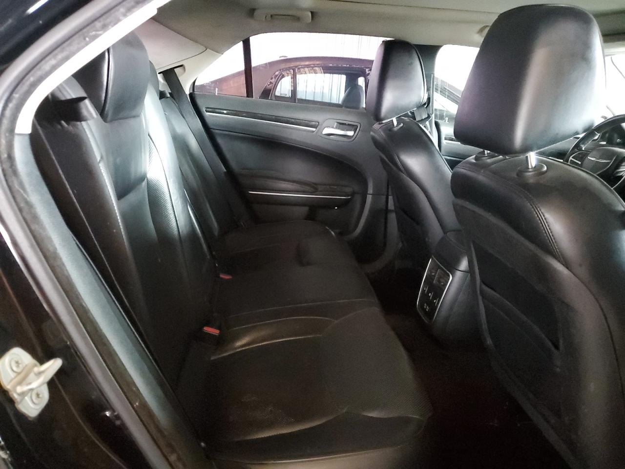 2016 Chrysler 300C VIN: 2C3CCAEG2GH342835 Lot: 80171075