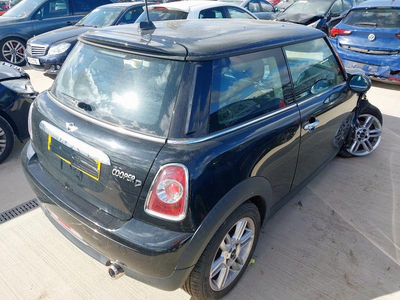 2013 MINI COOPER D 