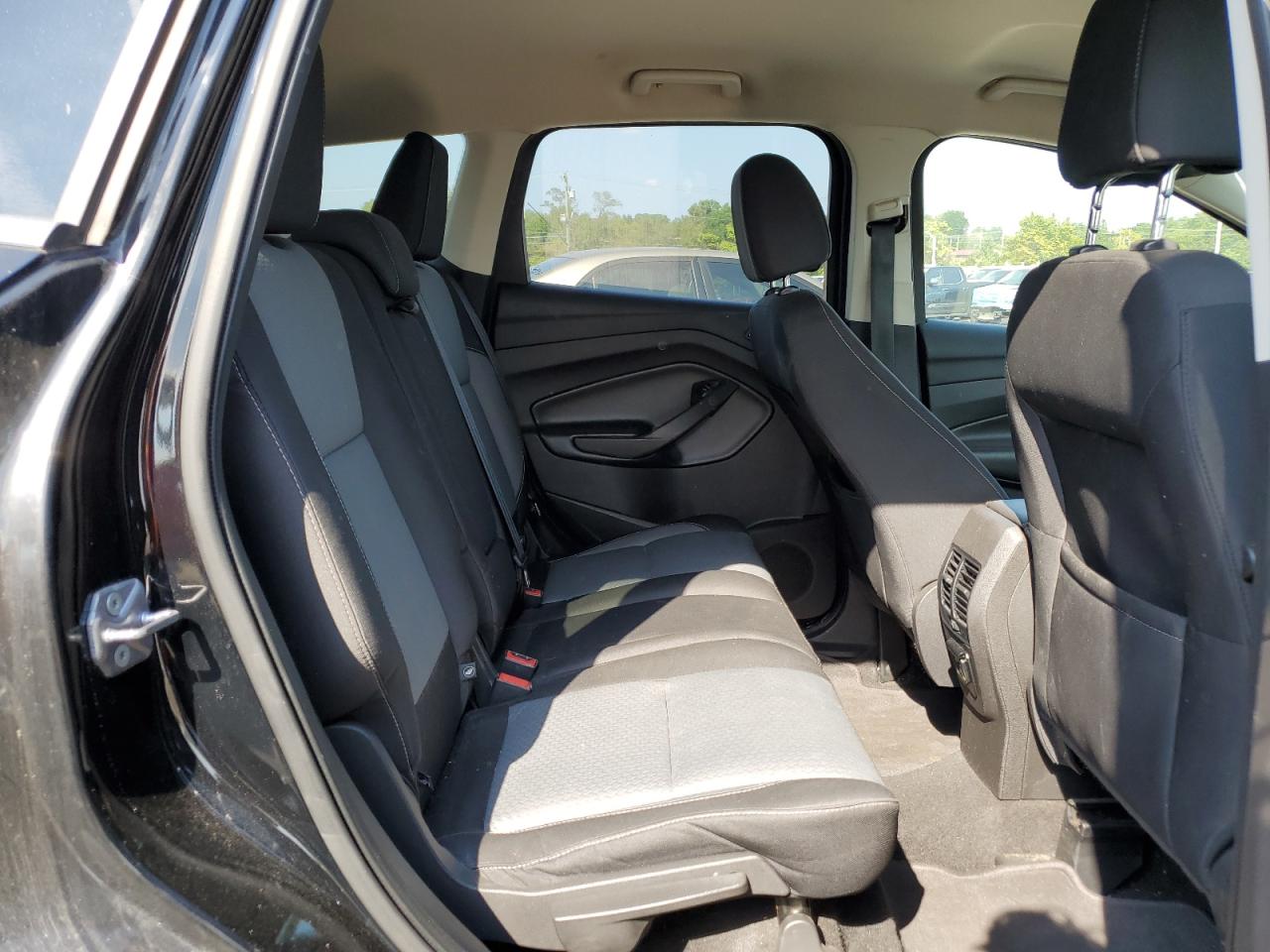 2017 Ford Escape Se VIN: 1FMCU9G95HUD03043 Lot: 80389825