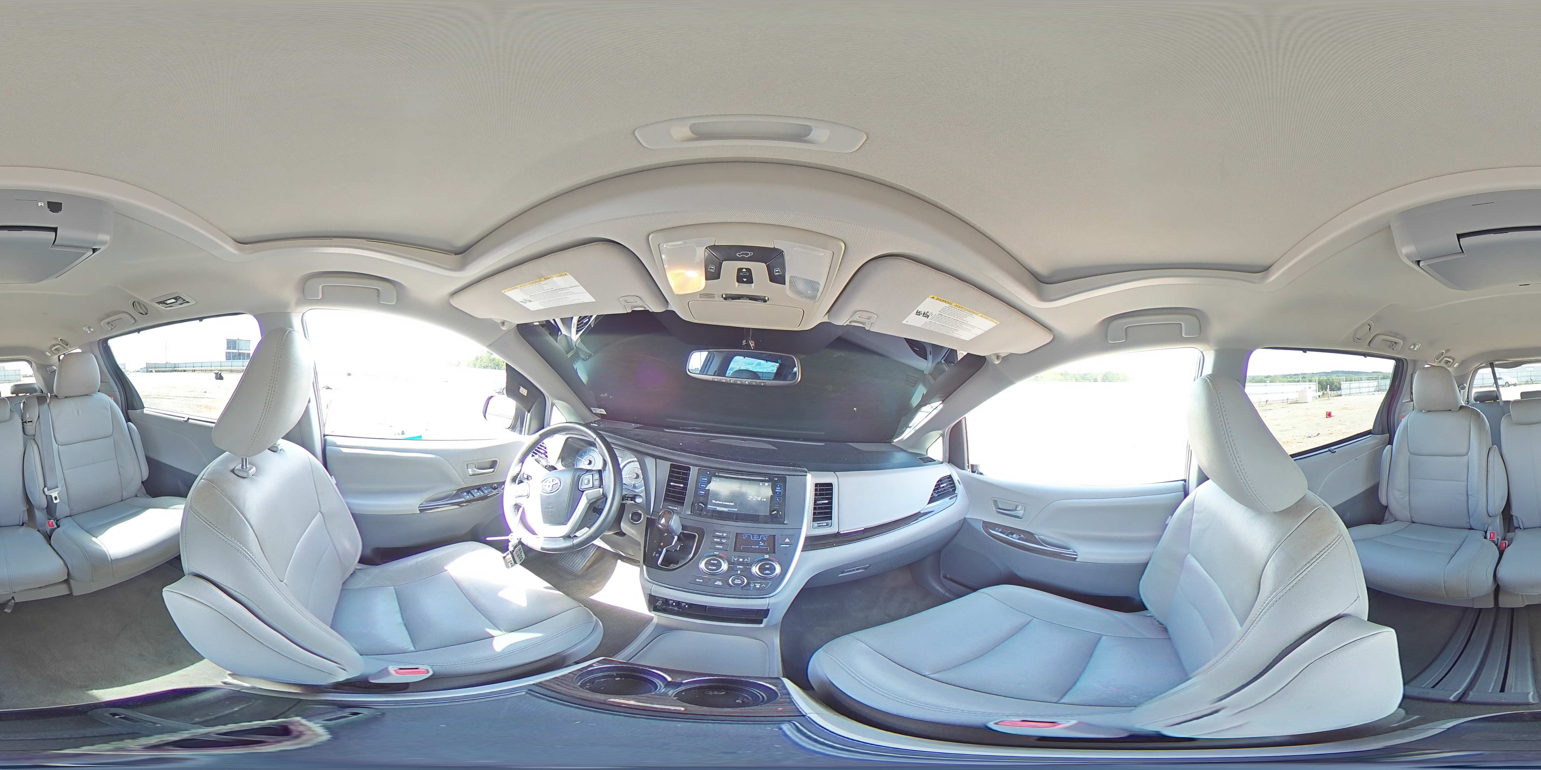 2017 Toyota Sienna VIN: 5TDYZ3DCXHS811327 Lot: 84209415