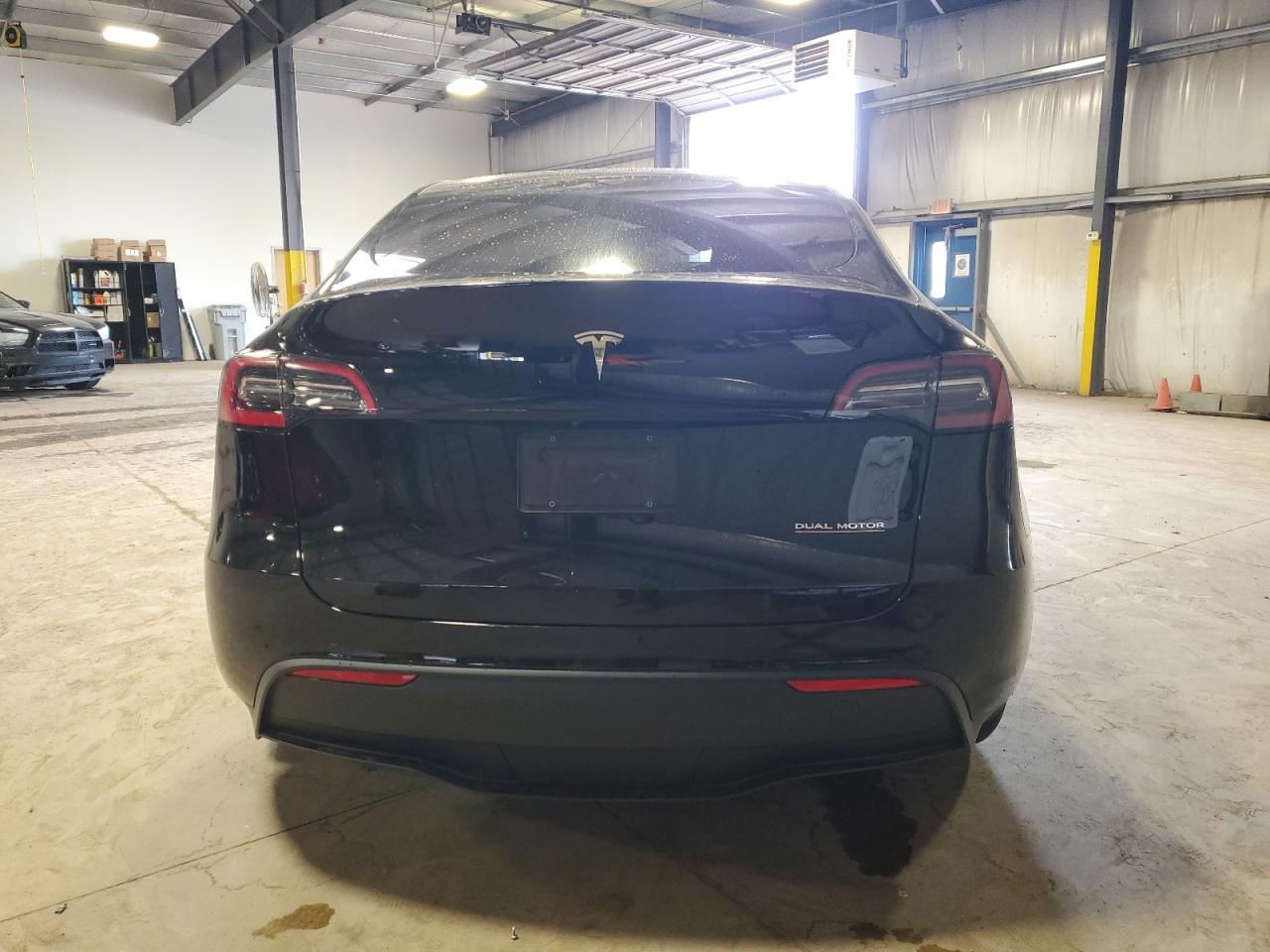 2022 Tesla Model Y VIN: 7SAYGDEF3NF310111 Lot: 84386665
