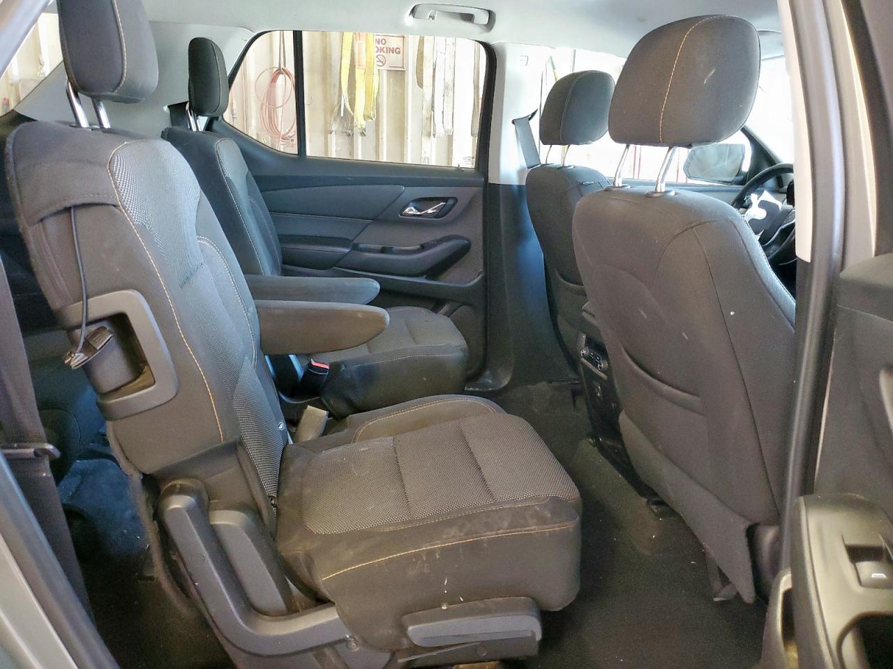 2018 Chevrolet Traverse Lt VIN: 1GNERGKW1JJ273330 Lot: 71737745