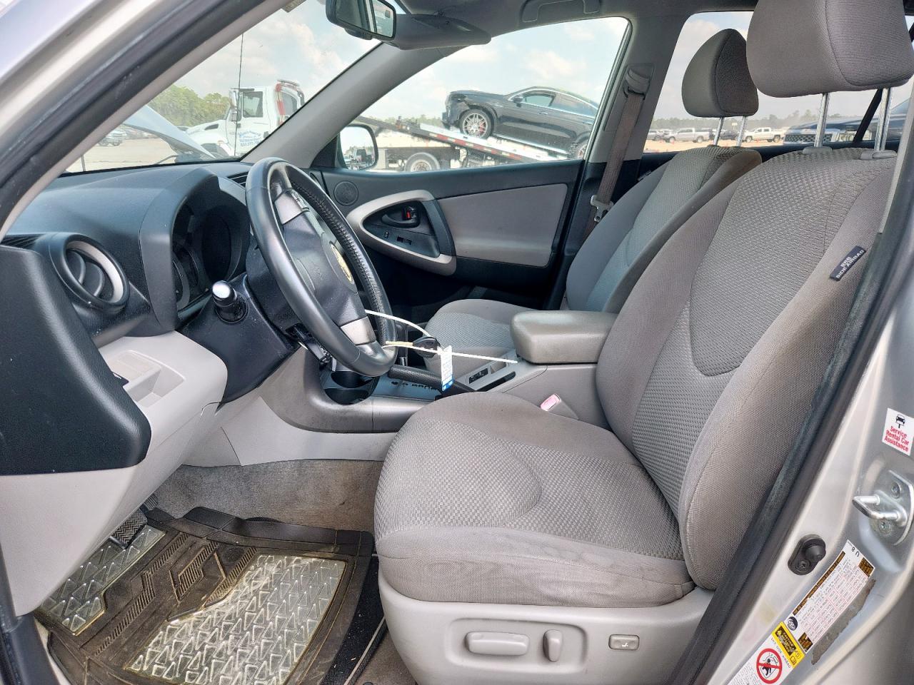 2008 Toyota Rav4 Limited VIN: JTMZD31V385111213 Lot: 81404205