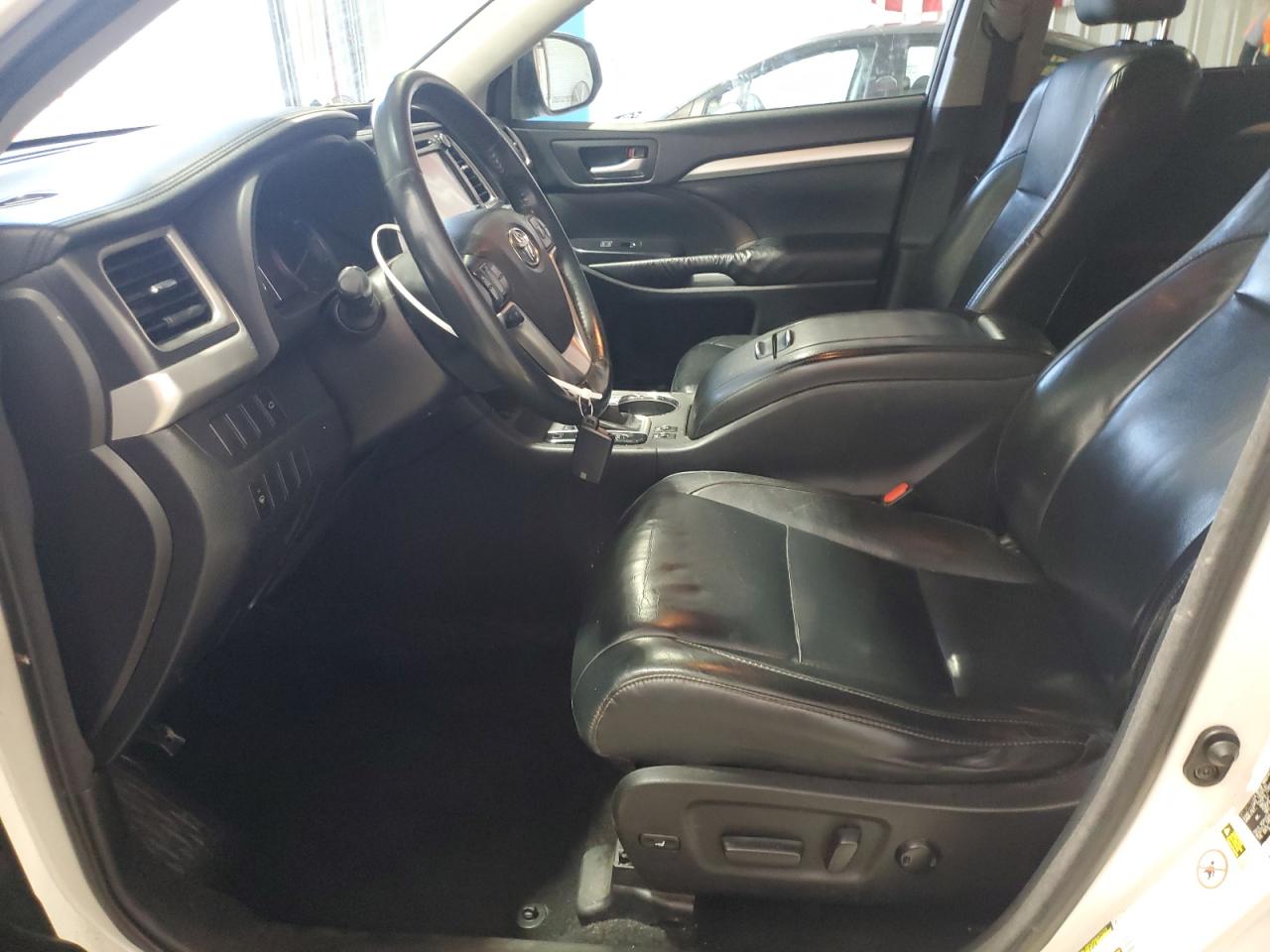 2015 Toyota Highlander Xle VIN: 5TDJKRFH8FS210447 Lot: 69628595