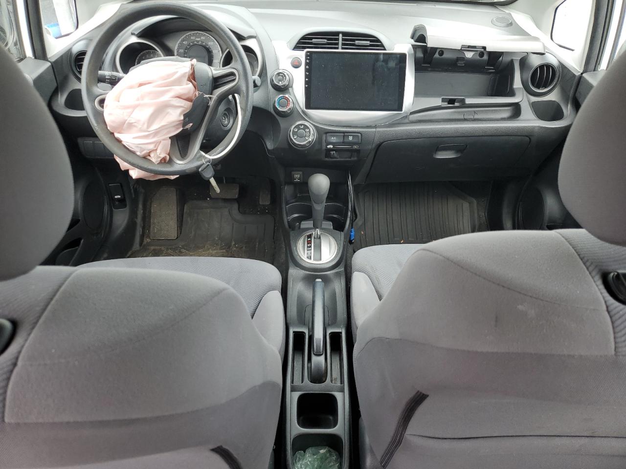 2010 Honda Fit VIN: JHMGE8H25AC037595 Lot: 83799495