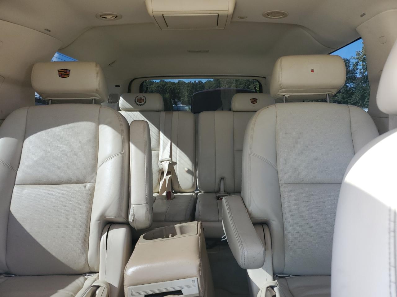 2008 Cadillac Escalade Esv VIN: 1GYFK66808R124906 Lot: 81298685