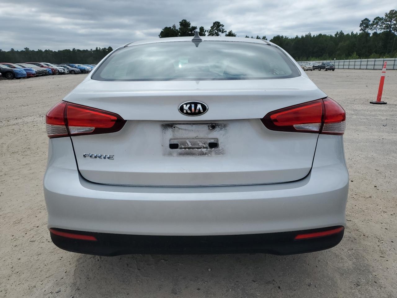 2018 Kia Forte Lx VIN: 3KPFK4A7XJE184816 Lot: 80369345