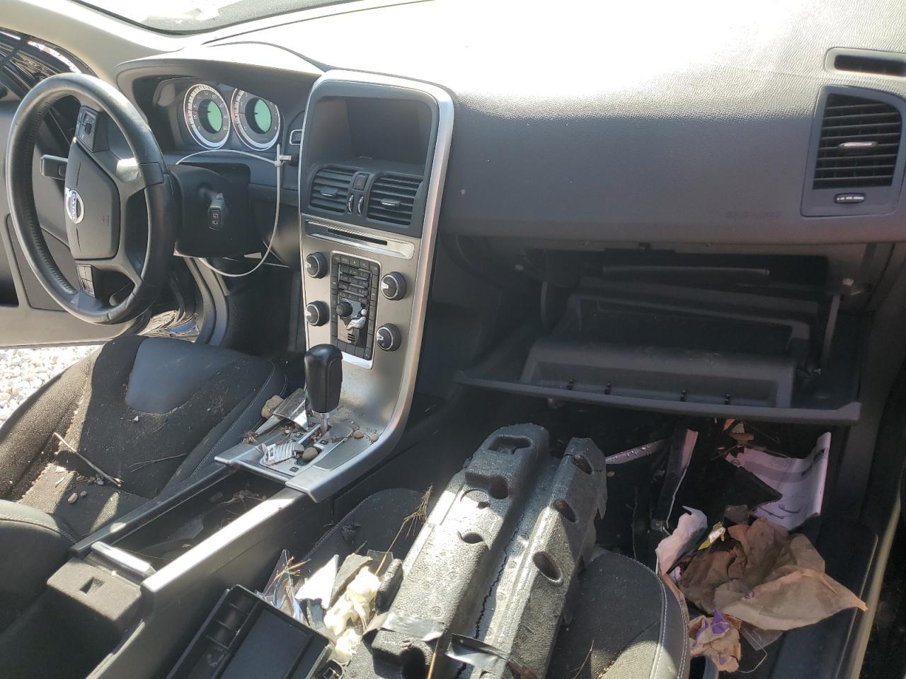 2011 Volvo Xc60 3.2 VIN: YV4952DZ7B2220186 Lot: 84383615