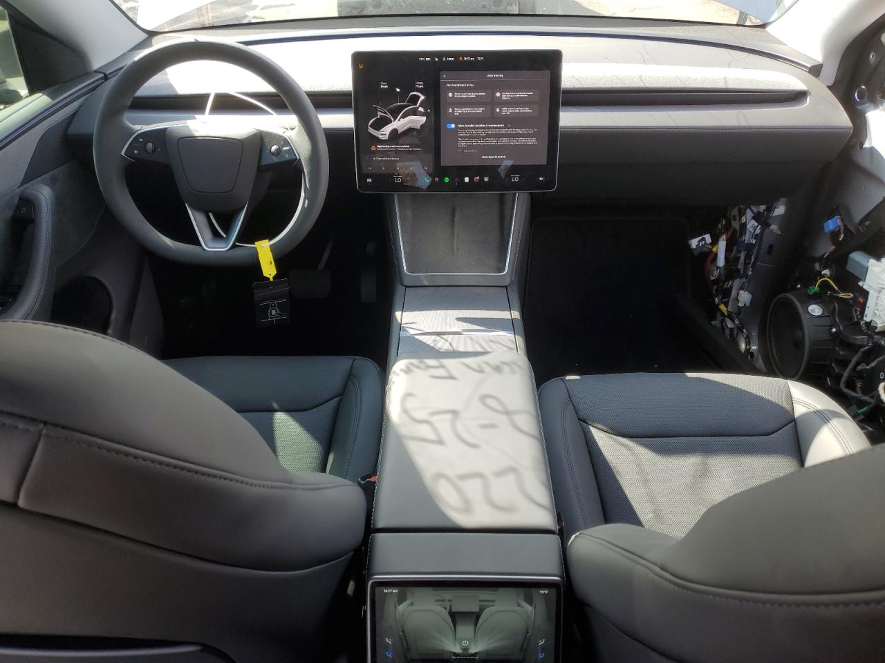 2026 Tesla Model Y VIN: 7SAYGDED8TF422379 Lot: 81797495