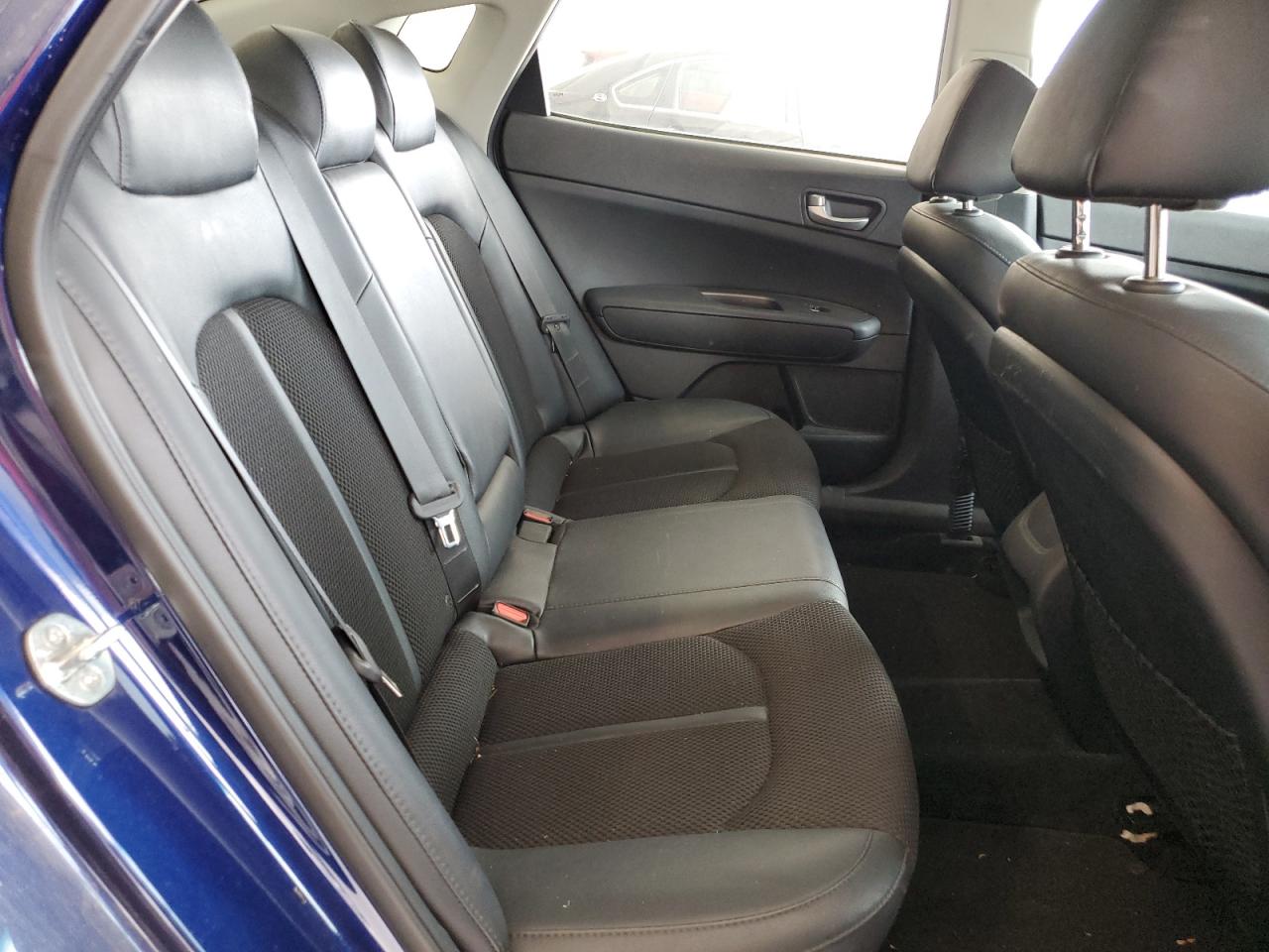 2019 Kia Optima Lx VIN: 5XXGT4L30KG359319 Lot: 81222235