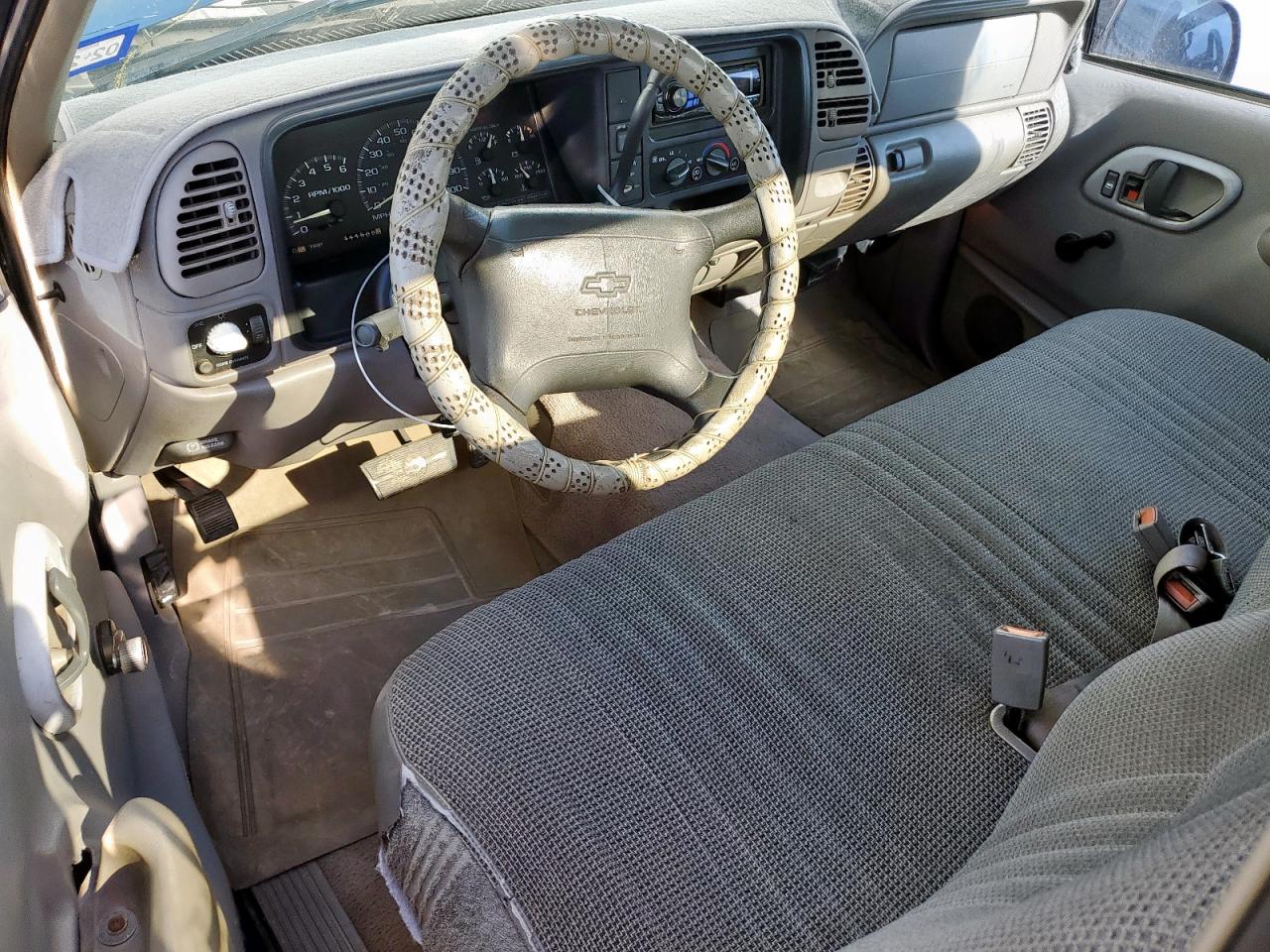 1997 Chevrolet Gmt-400 C1500 VIN: 1GCEC14M4VZ166802 Lot: 81727545