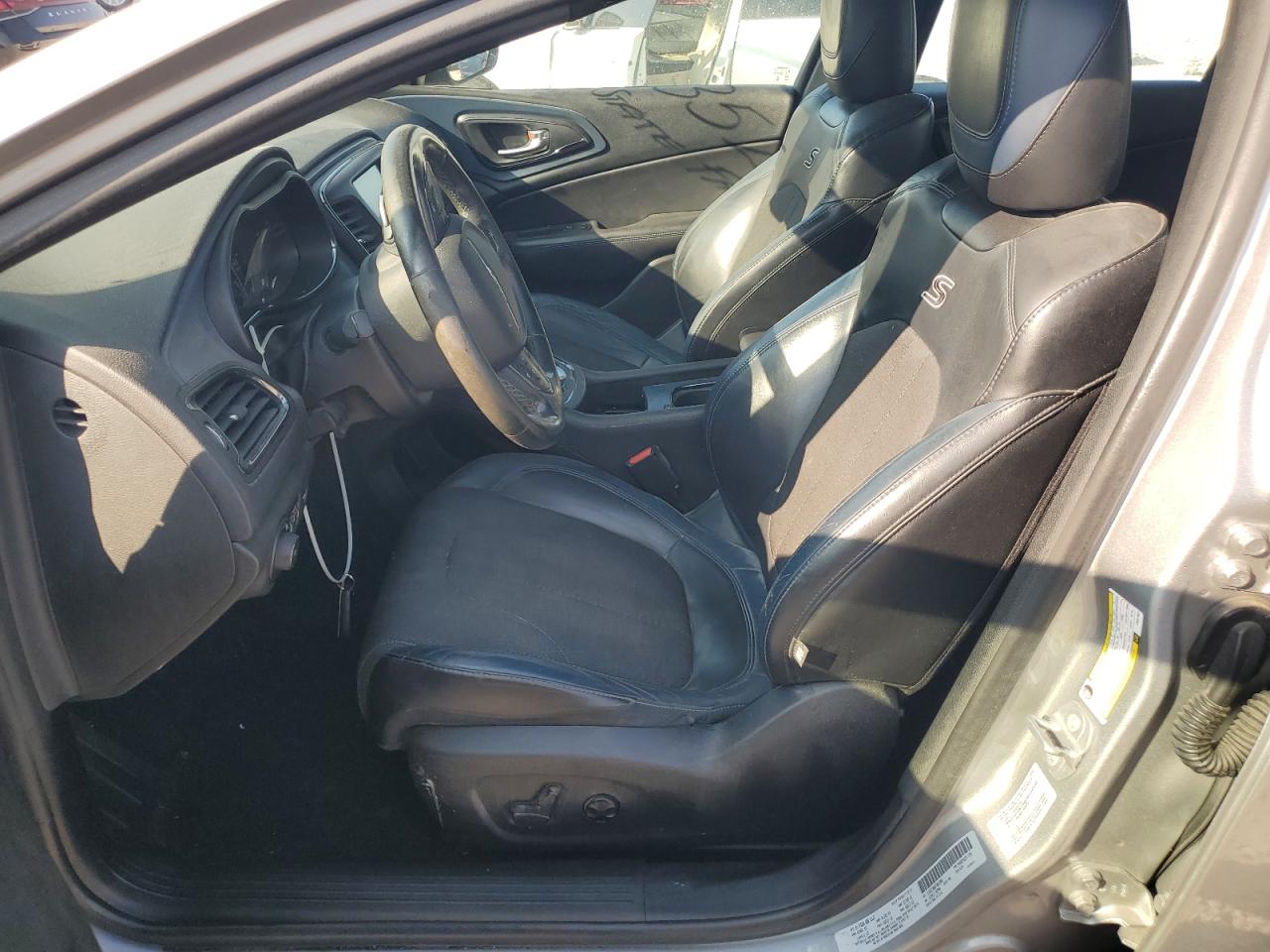 2015 Chrysler 200 S VIN: 1C3CCCBB6FN647801 Lot: 81257795