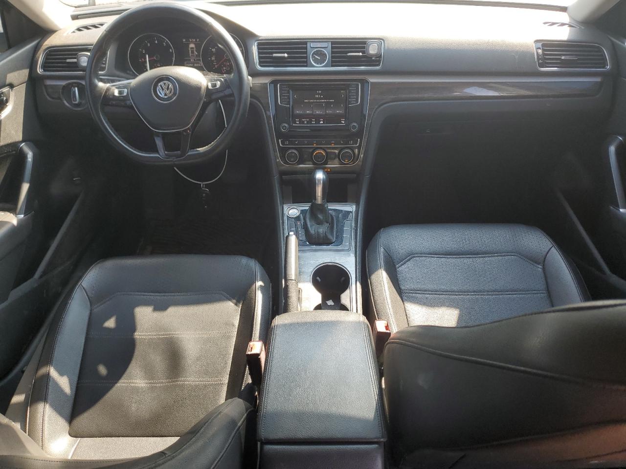 2017 Volkswagen Passat Se VIN: 1VWBT7A37HC029892 Lot: 80487575