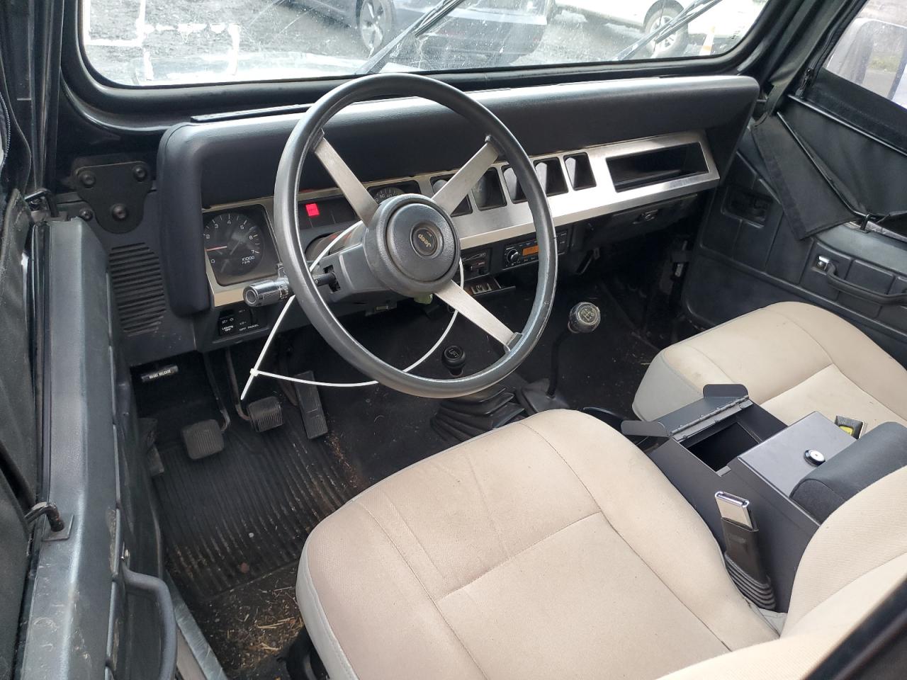 1992 Jeep Wrangler / Yj VIN: 2J4FY29S5NJ502494 Lot: 83780605