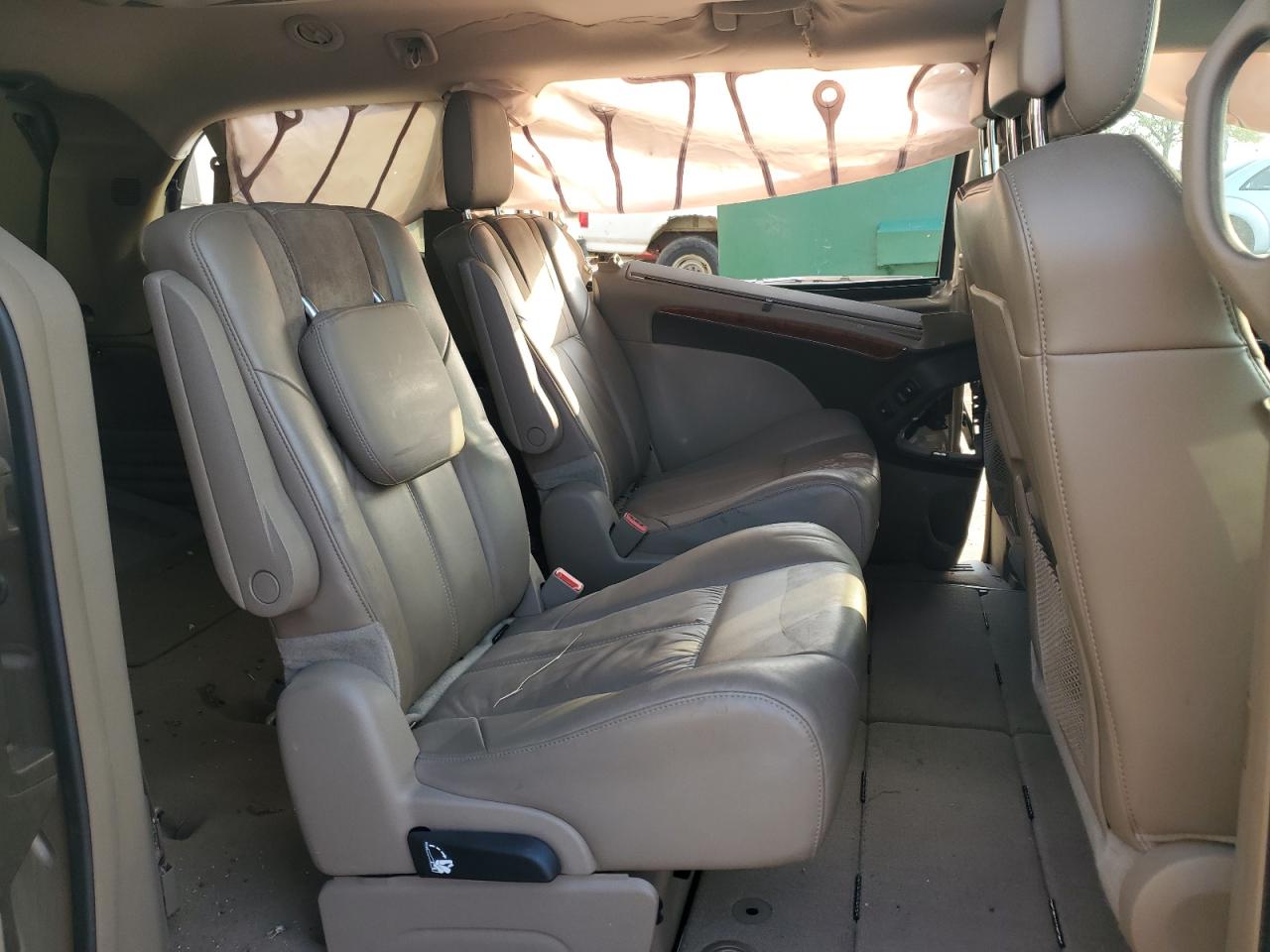 2015 Chrysler Town & Country Limited Platinum VIN: 2C4RC1GG5FR597703 Lot: 80322325