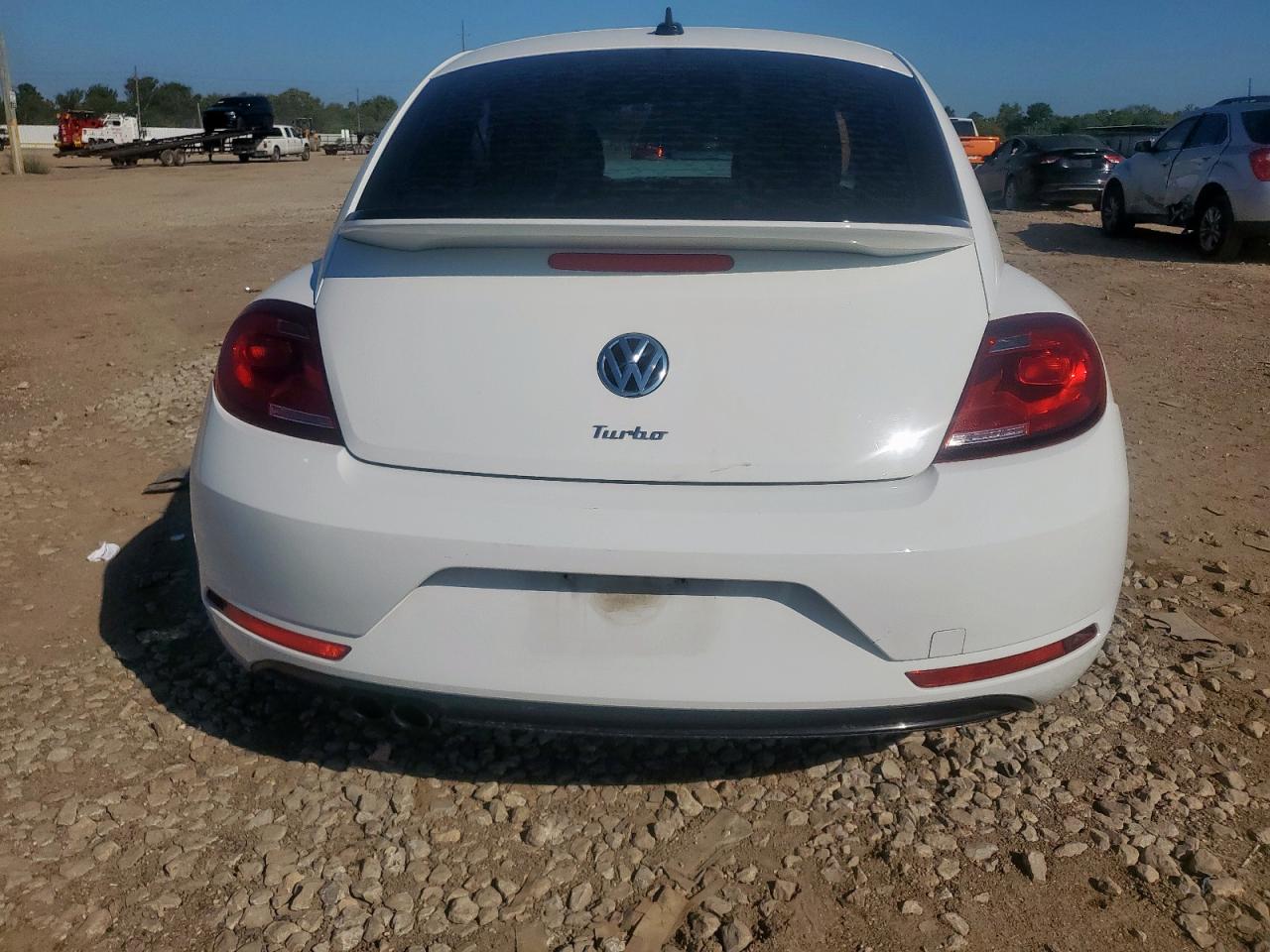 2017 Volkswagen Beetle 1.8T VIN: 3VWF17AT4HM618856 Lot: 71931125