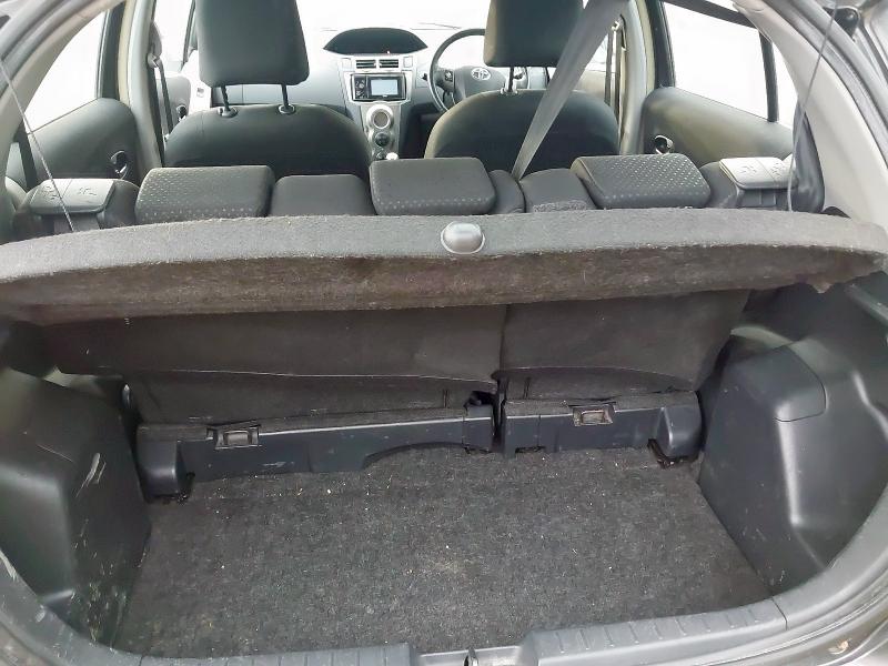 2011 TOYOTA YARIS T SPIRIT VVT-I 