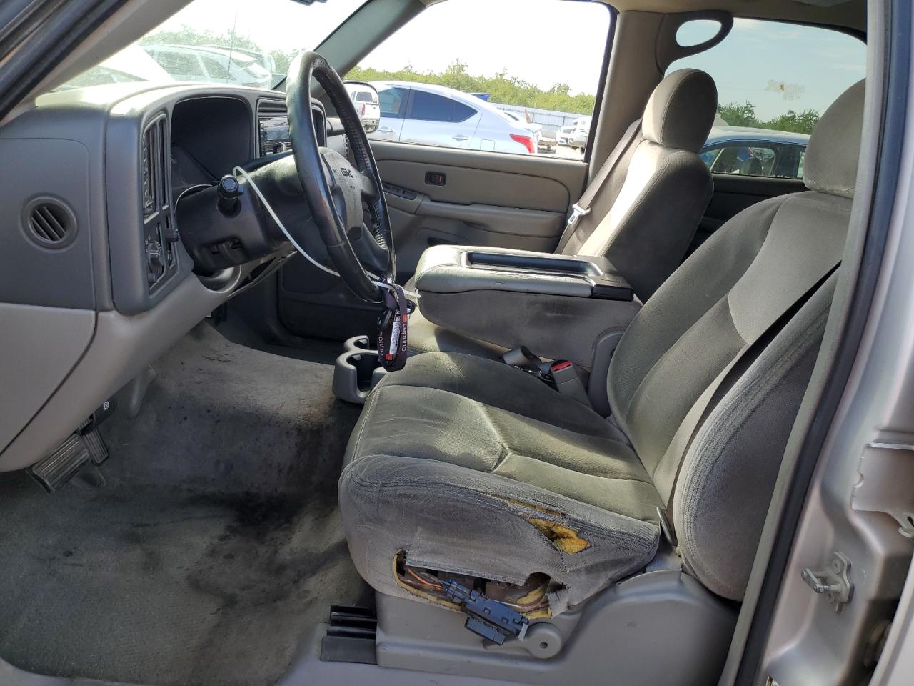 2004 GMC Yukon VIN: 1GKEC13V94J210210 Lot: 81797715