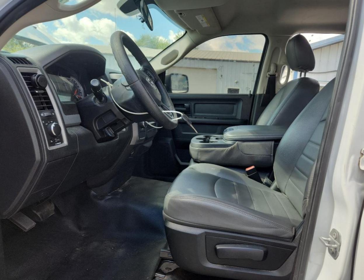 2017 Ram 1500 St VIN: 1C6RR6FG4HS551060 Lot: 82169745