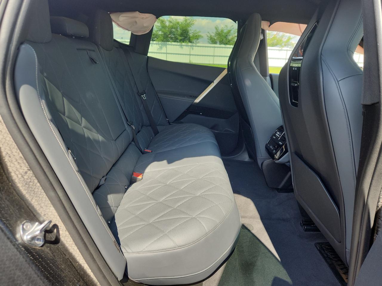 2023 BMW Ix xDrive50 VIN: WB523CF02PCL87552 Lot: 71236855