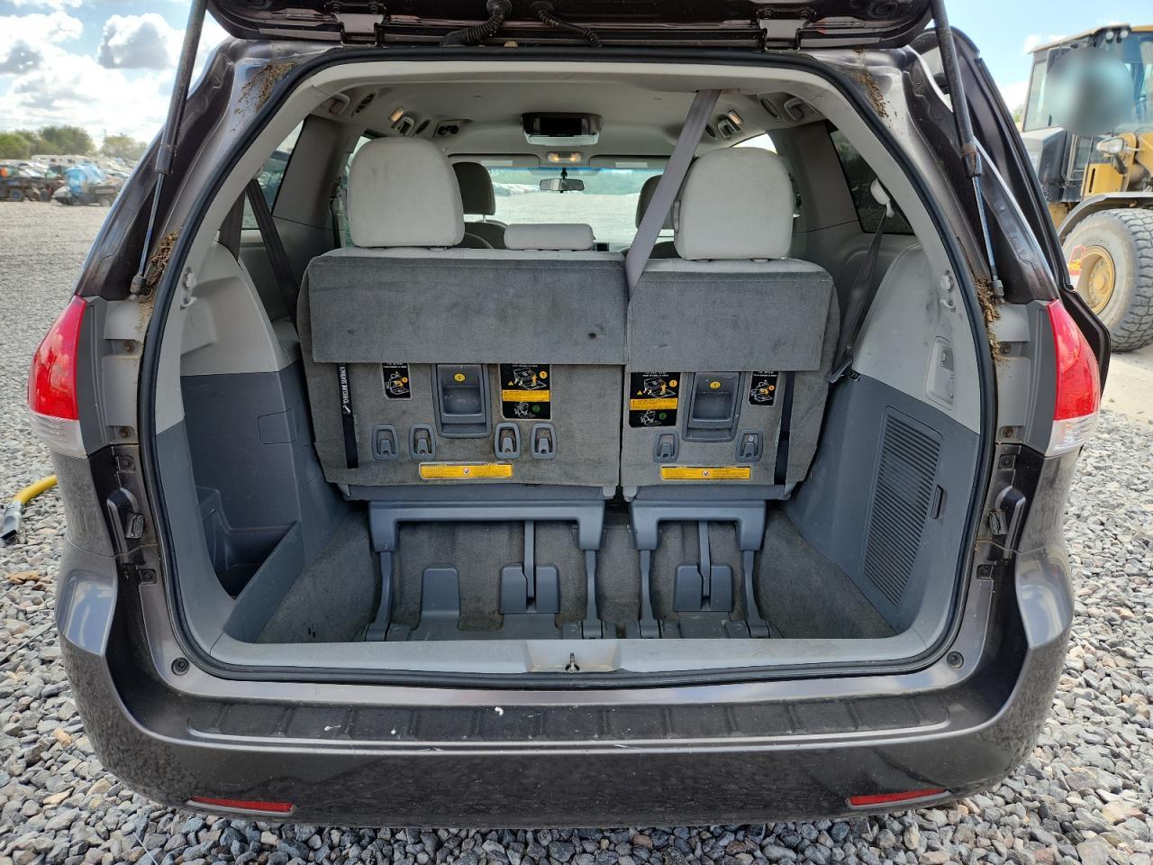 2012 Toyota Sienna VIN: 5TDZK3DCXCS233781 Lot: 82167325
