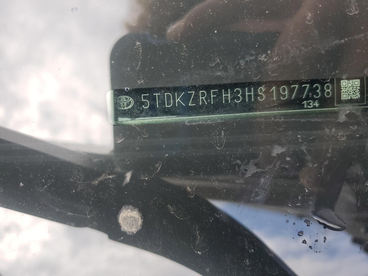 2017 Toyota Highlander Se VIN: 5TDKZRFH3HS197738 Lot: 81679275