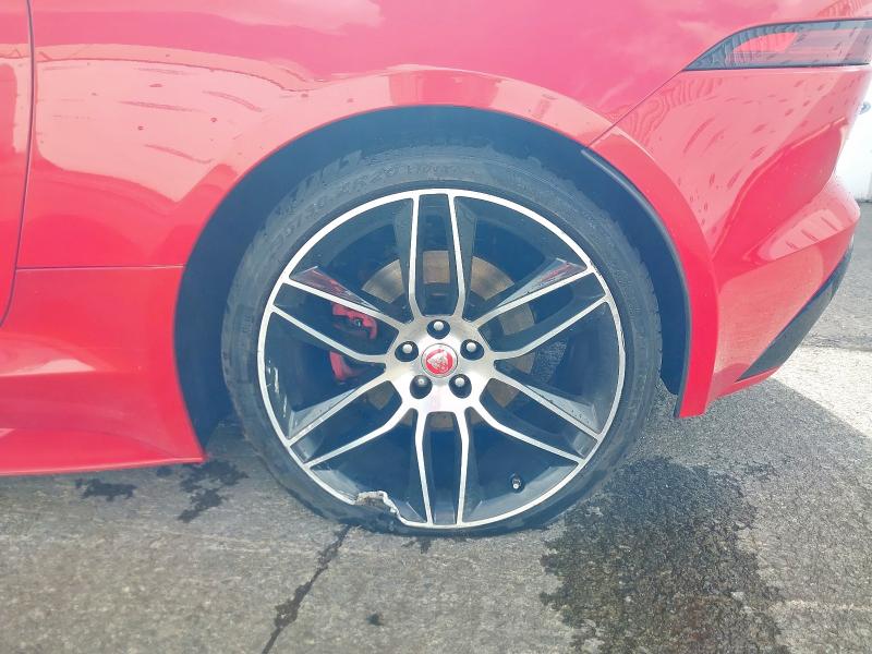 2019 JAGUAR F-TYPE V6 CHEQUERED FLAG 