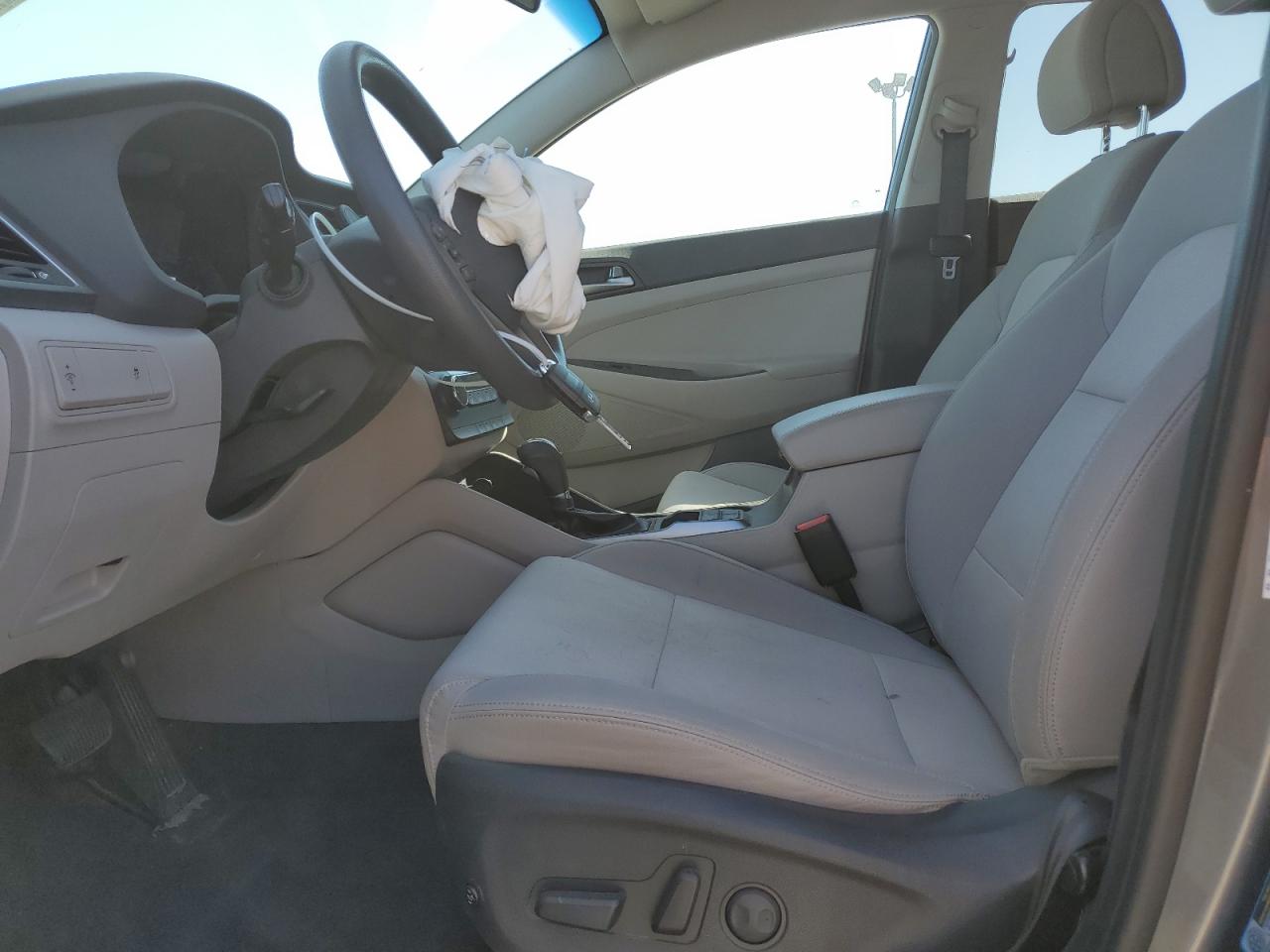 2017 Hyundai Tucson Limited VIN: KM8J33A43HU374181 Lot: 81940035