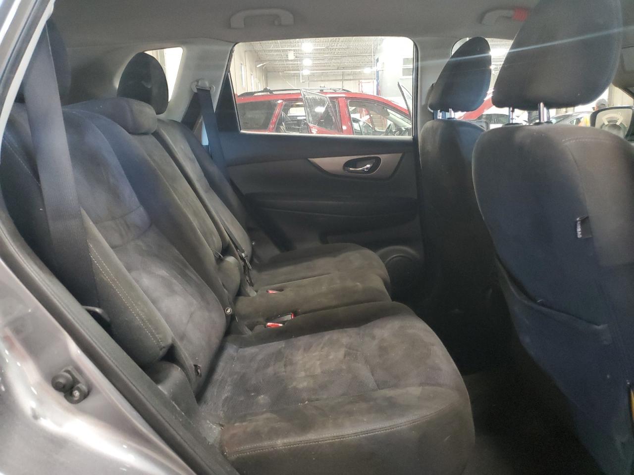 2015 Nissan Rogue S VIN: KNMAT2MV1FP568710 Lot: 81501435