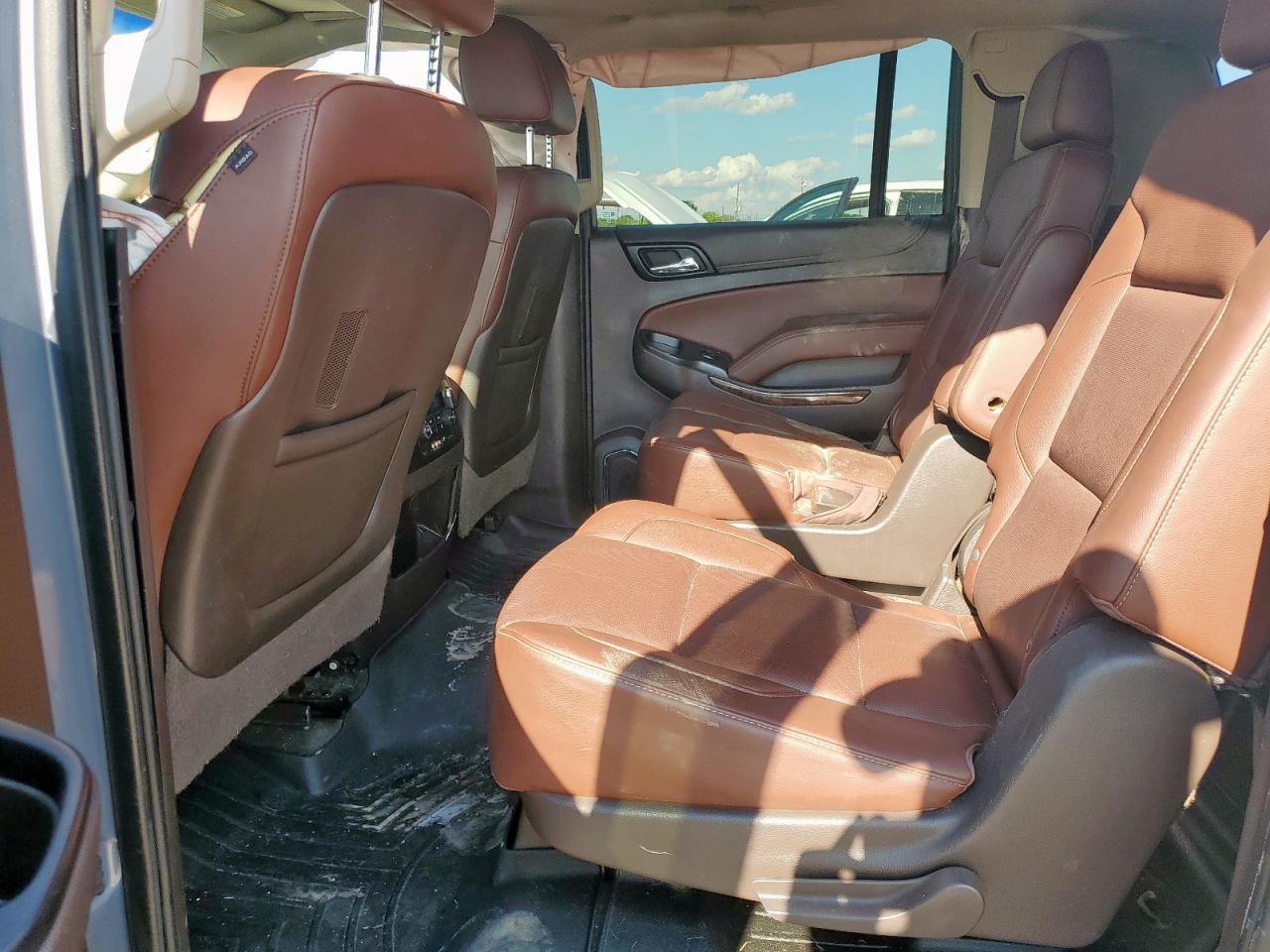 2016 Chevrolet Suburban C1500 Ltz VIN: 1GNSCJKC2GR106900 Lot: 84050625