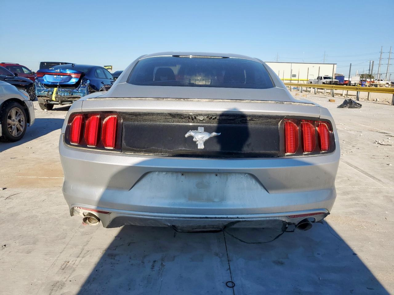 2015 Ford Mustang VIN: 1FA6P8AM0F5352468 Lot: 71234255