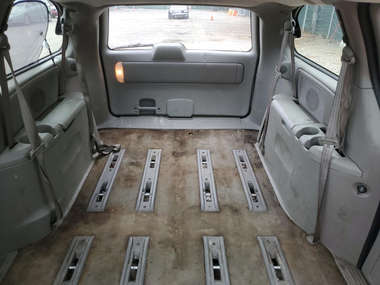 2003 Dodge Grand Caravan Se VIN: 1D4GP24R73B286570 Lot: 84036455