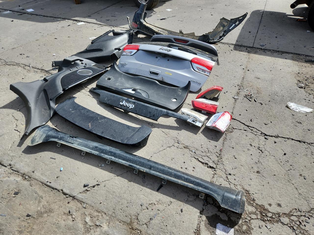 2020 Jeep Grand Cherokee Overland VIN: 1C4RJFCG5LC435163 Lot: 80911075