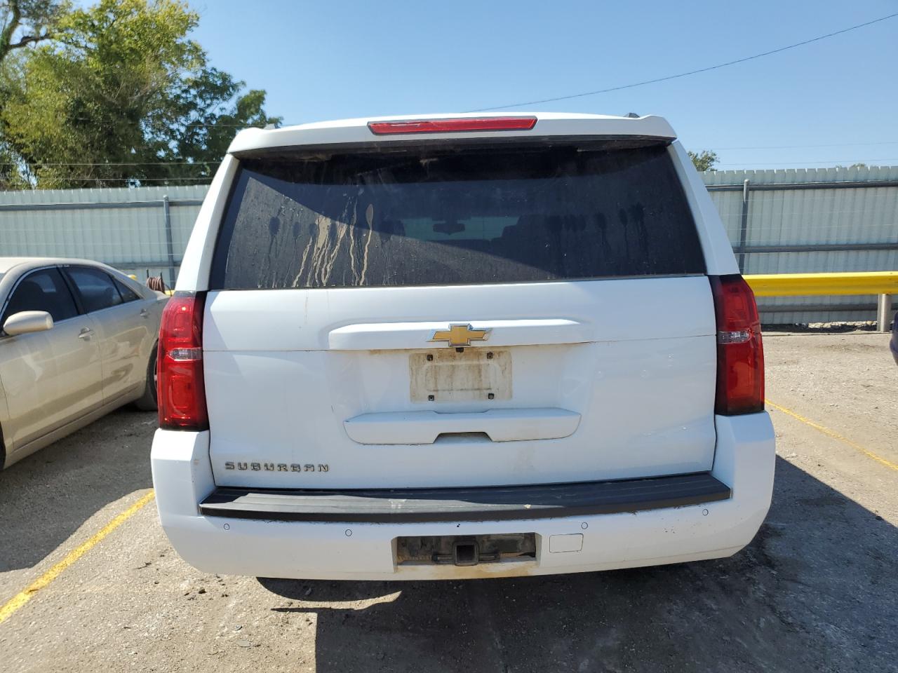 2019 Chevrolet Suburban K1500 Ls VIN: 1GNSKGEC3KR355586 Lot: 84219165