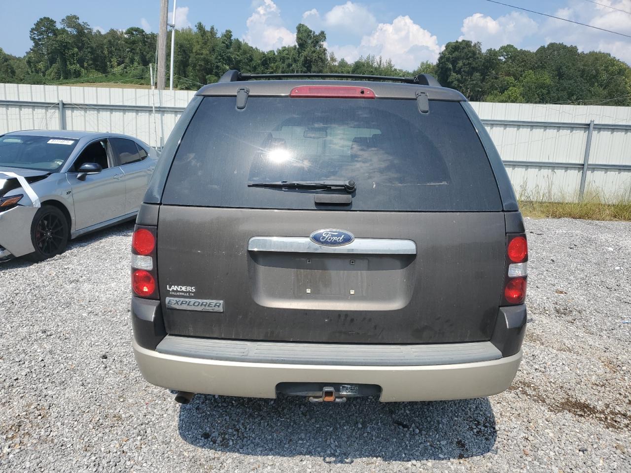 2008 Ford Explorer Eddie Bauer VIN: 1FMEU64E58UA14236 Lot: 81101775