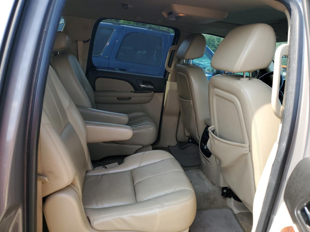 2007 Chevrolet Suburban C1500 VIN: 1GNFC16047J265384 Lot: 80011425