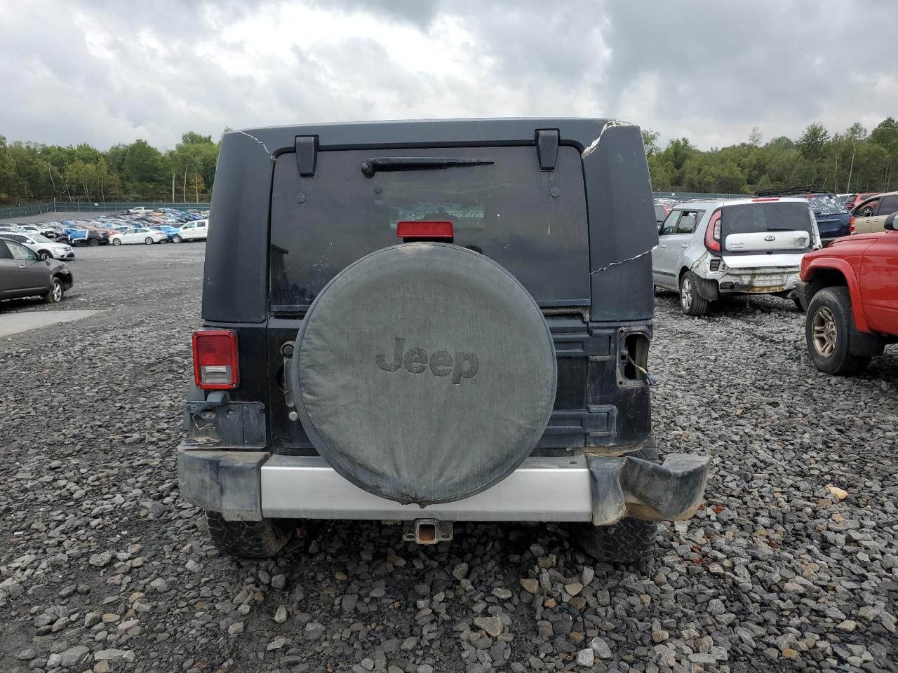 2008 Jeep Wrangler Unlimited Sahara VIN: 1J4GA59168L551753 Lot: 81236845