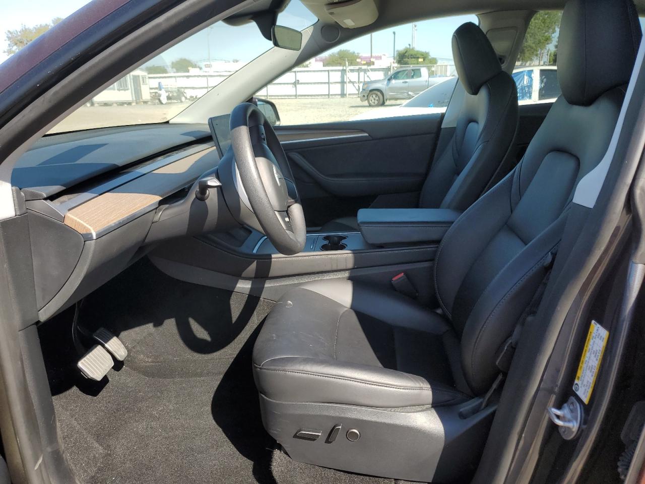 2023 Tesla Model Y VIN: 7SAYGDEEXPF829201 Lot: 83786365